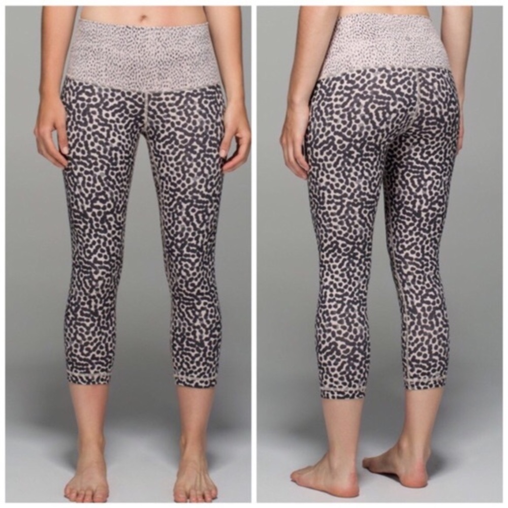 Lululemon Ace Spot Grain Wunder Under Crop II